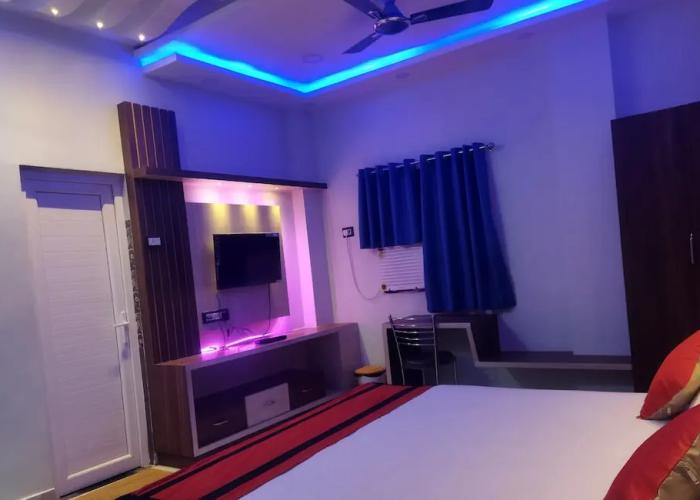 G P Guest House And Banquet Hall