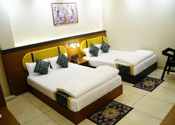 Hotel Shakuntla Palace