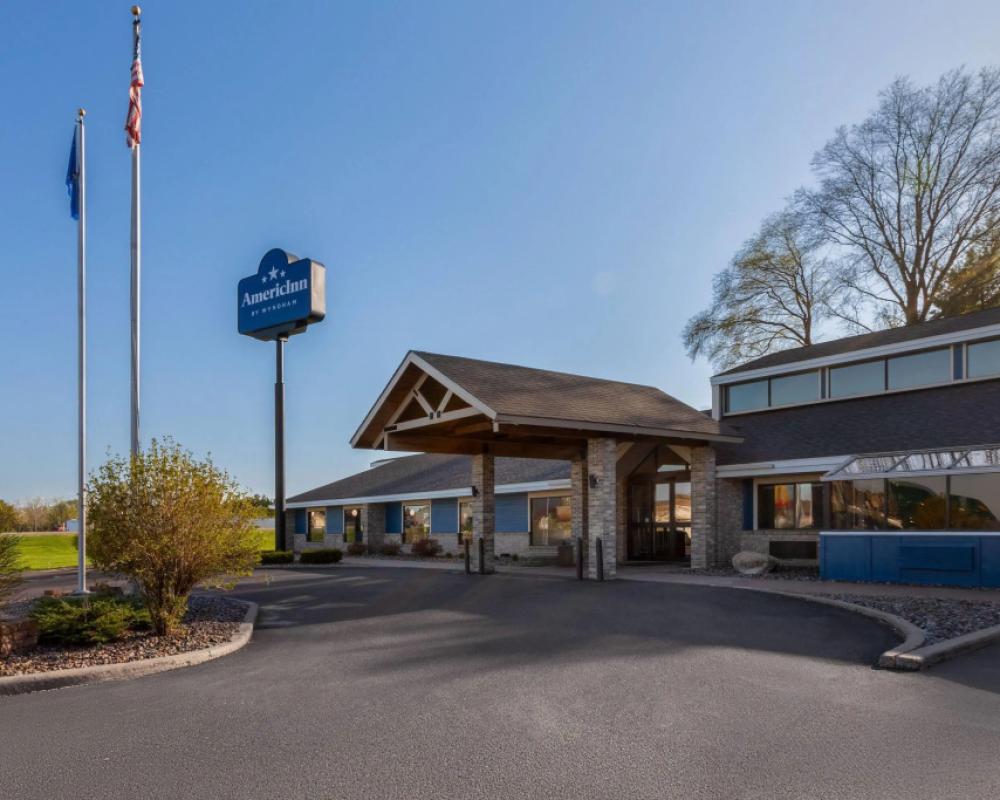AmericInn by Wyndham Chippewa Falls