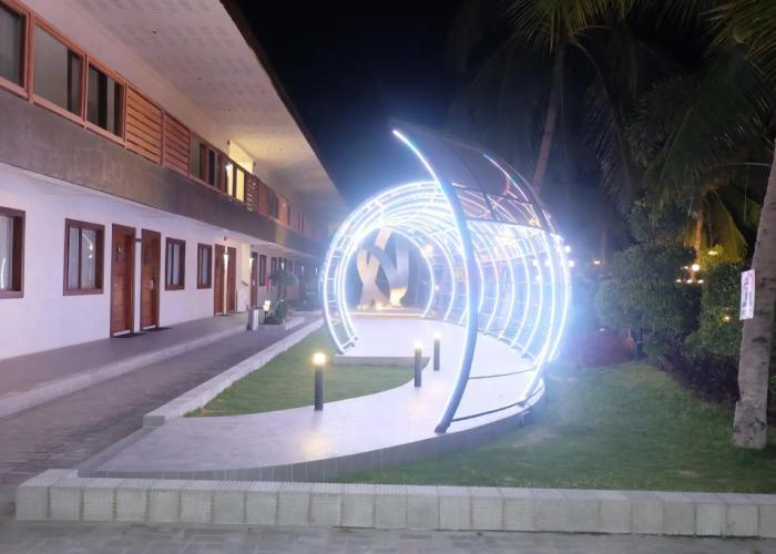 London Beach Resort and Hotel