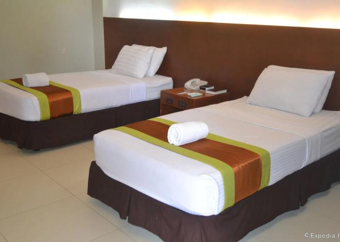 London Beach Resort and Hotel