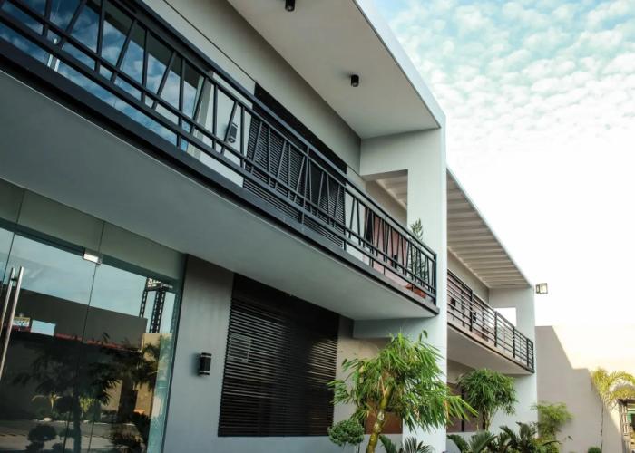 The horizon suites and arcade