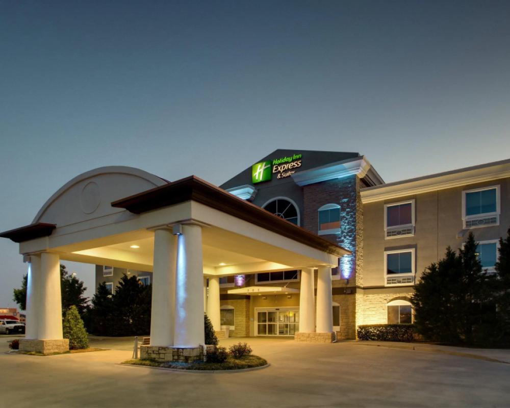 Holiday Inn Express Hotel & Suites Vernon College Area by IHG