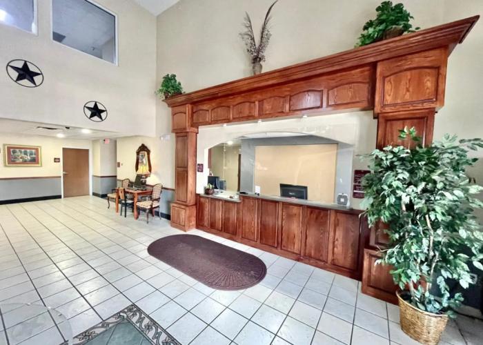 FairBridge Inn & Suites Cleburne