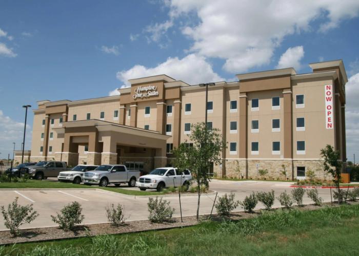 Hampton Inn & Suites Cleburne