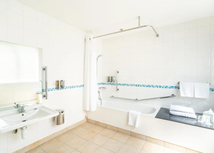 Holiday Inn Gloucester-Cheltenham by IHG
