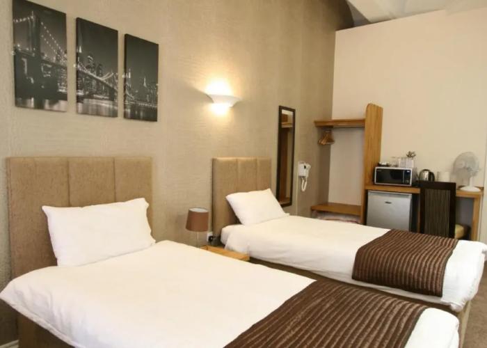 The New County Hotel