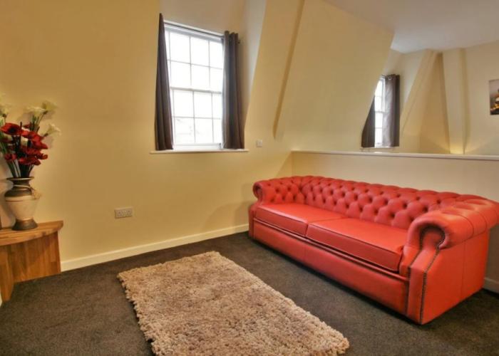 Central Hotel Gloucester by Roomsbooked