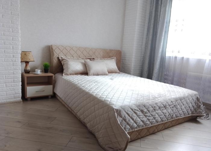 Domashniy uyut, v novom dome, v tsentre goroda Apartaments