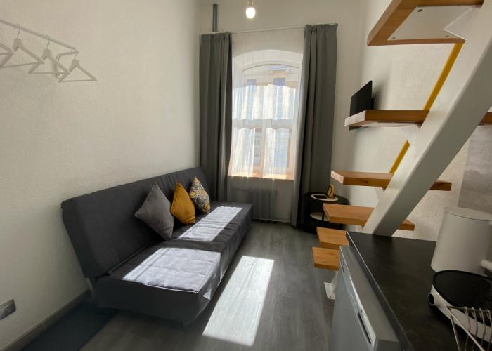 Dvukhurovnevye Apartments