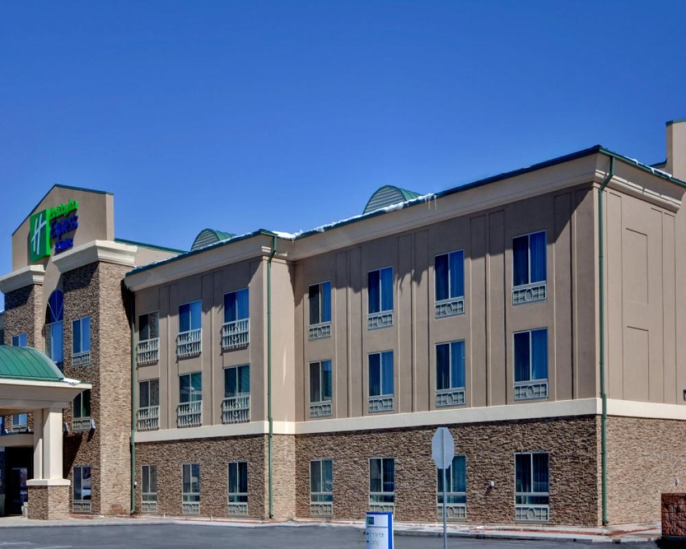 Holiday Inn Express Hotel & Suites Grants - Milan by IHG