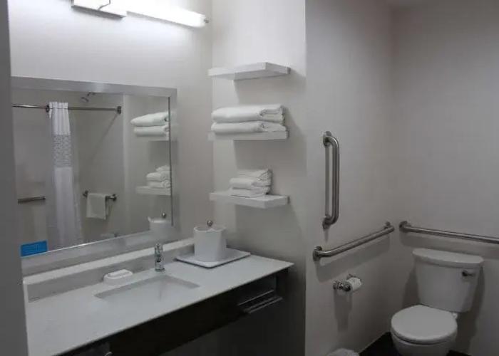 Hampton Inn & Suites Guthrie, OK