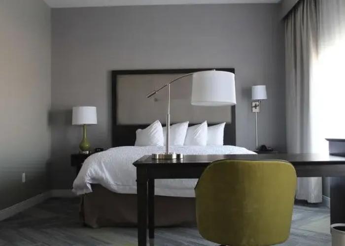 Hampton Inn & Suites Guthrie, OK