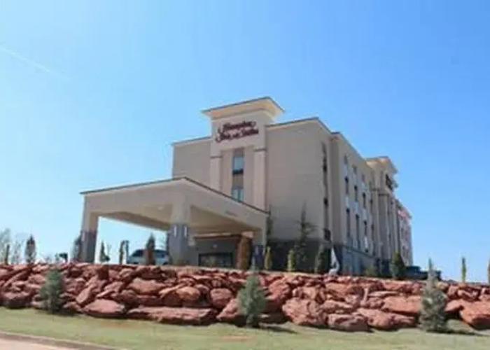Hampton Inn & Suites Guthrie, OK