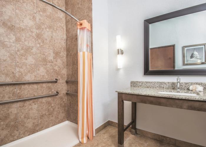 La Quinta Inn & Suites by Wyndham Guthrie