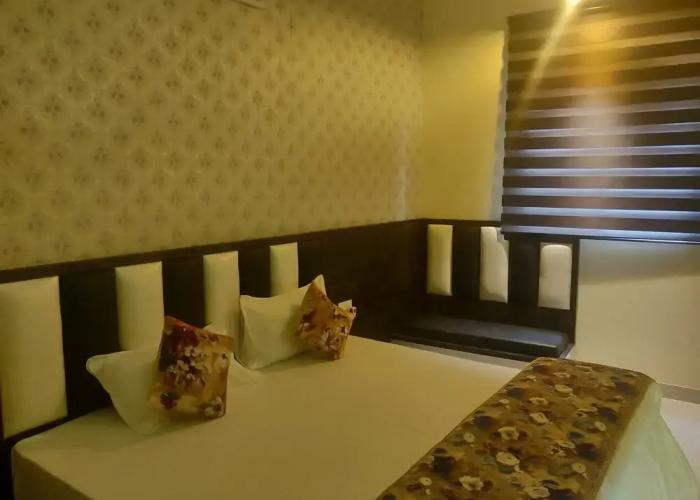 Satyadeep Inn