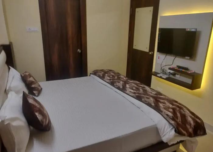 Satyadeep Inn