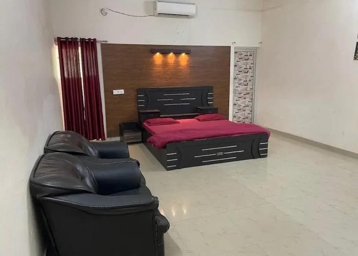 Lord Buddha Guest House