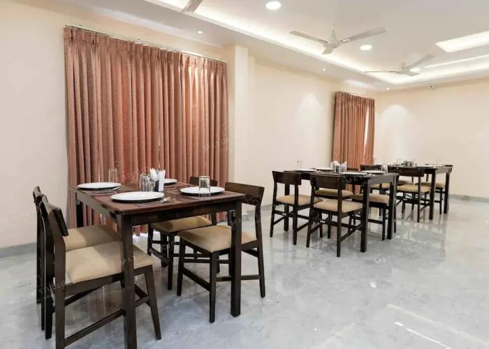Hotel Shiva Nilay Inn