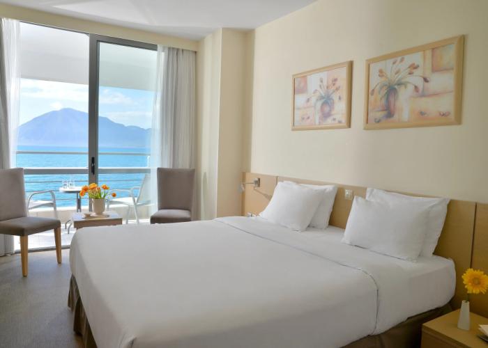 Airotel Achaia Beach