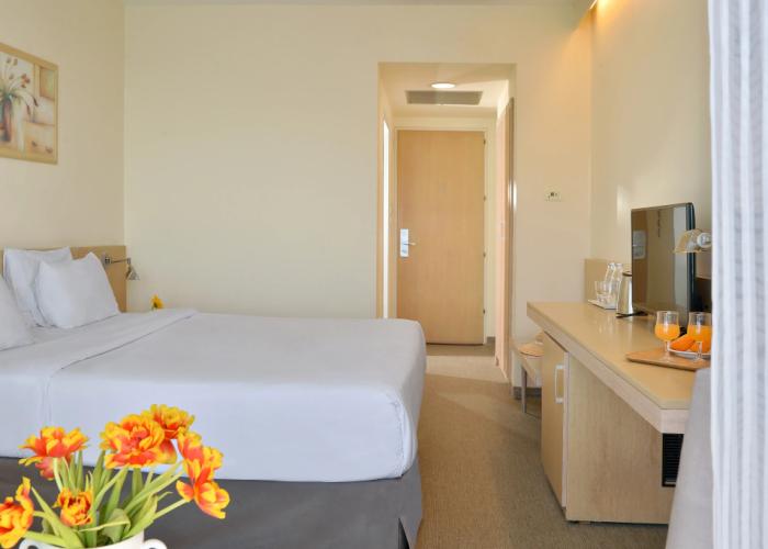 Airotel Achaia Beach