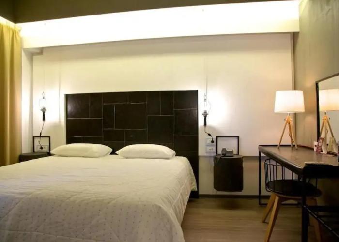 Adonis City Hotel