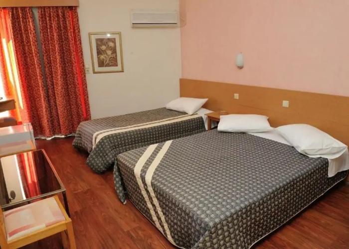 Adonis City Hotel