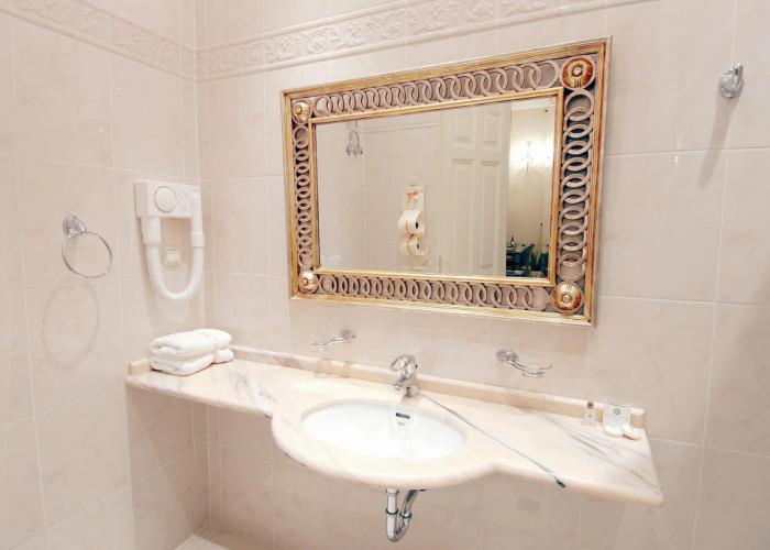 Palaiologos Luxury City Hotel