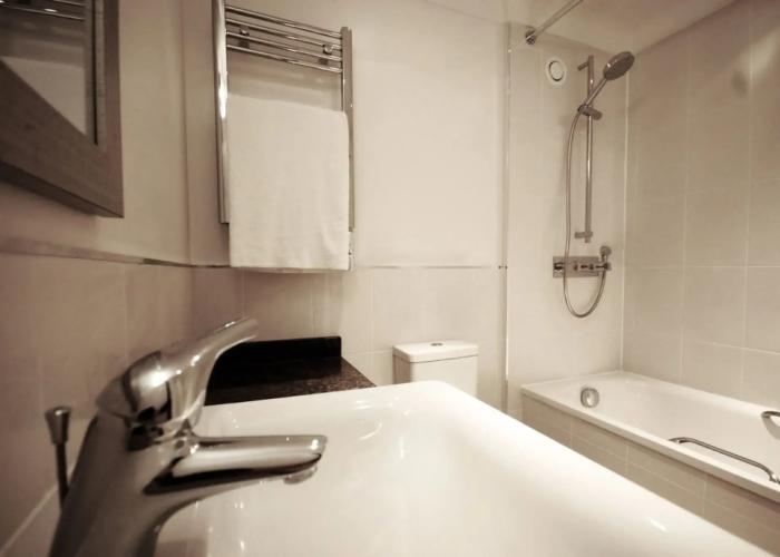 Humber Royal Hotel