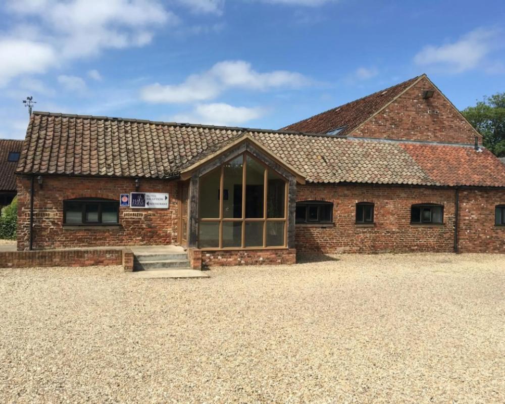 Hall Farm Hotel & Restaurant