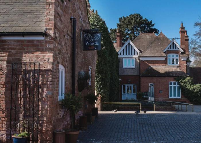 Healing Manor Hotel