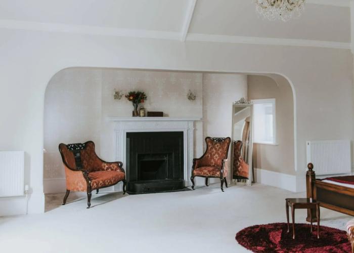 Healing Manor Hotel