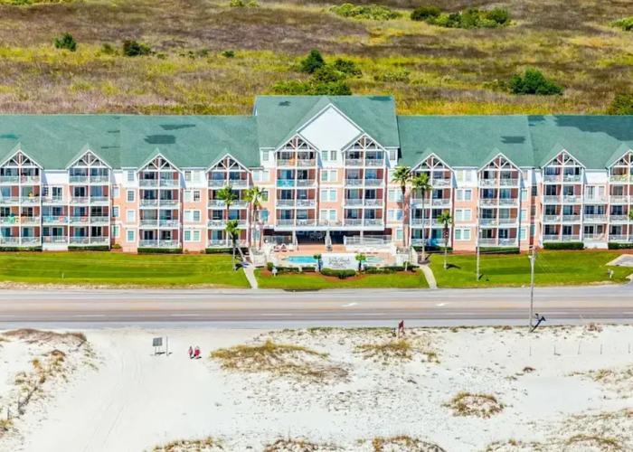 Direct Gulf Front Condo With Resort Pools With Hot Tubs - Steps to Beach