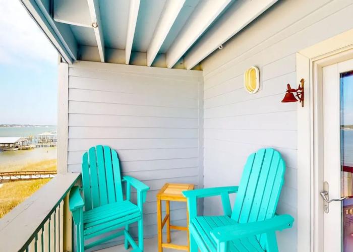 Summer House West C202