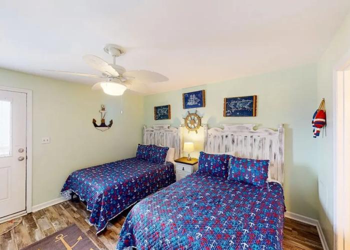 Summer House West C202