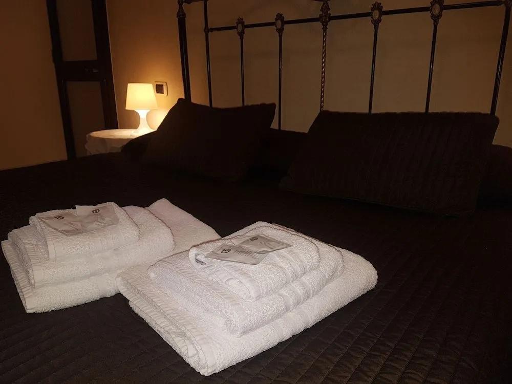 фото Airport Rooms Bari