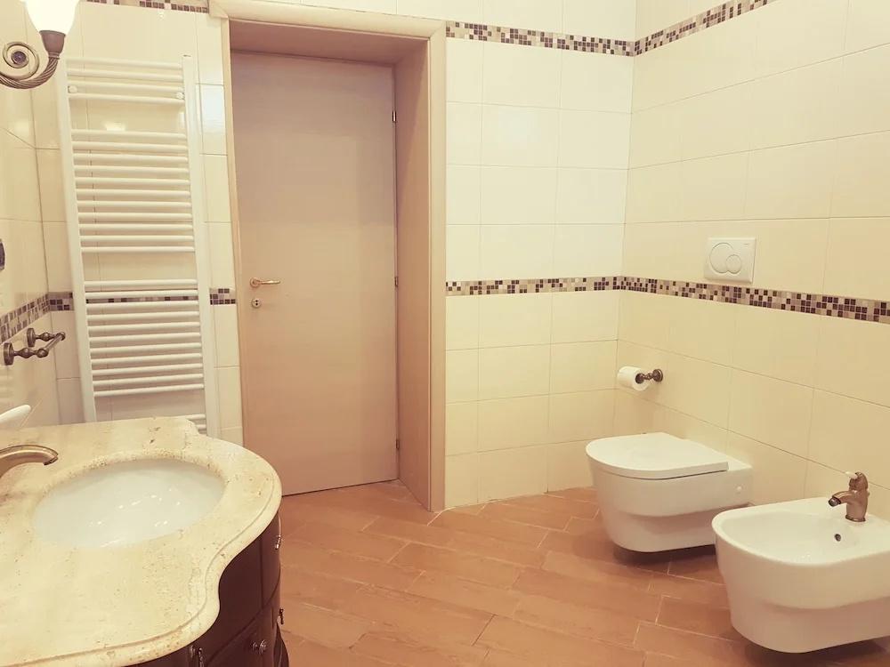 фото Airport Rooms Bari