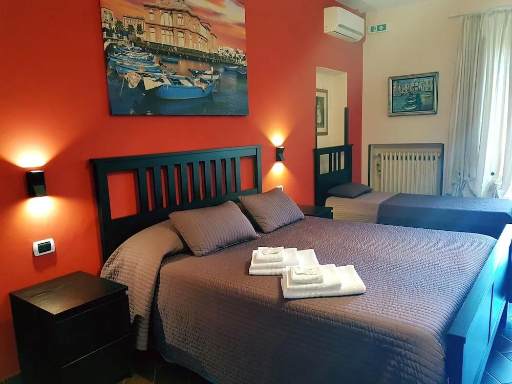 фото Airport Rooms Bari