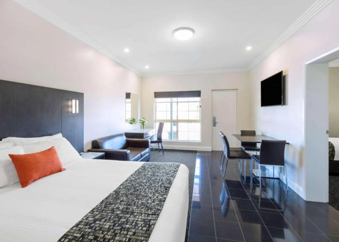 Mercure Goulburn