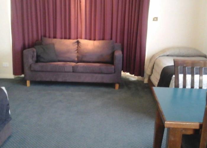 Willows Motel Goulburn