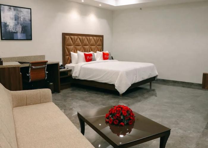Playotel Premier Guna