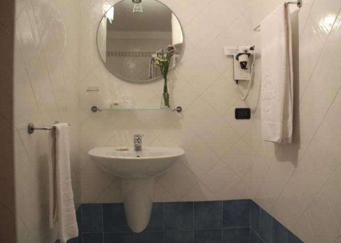 Gatto Bianco Le Dimore