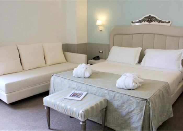 JR Hotels Oriente Bari