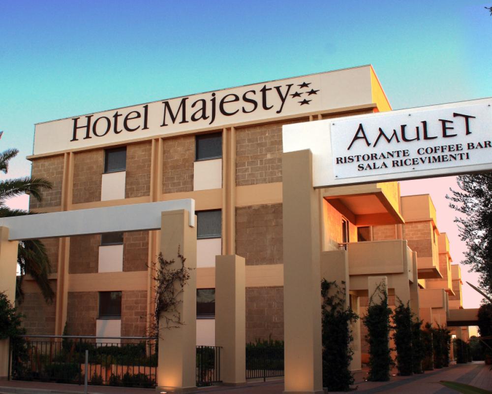 фото Hotel Majesty