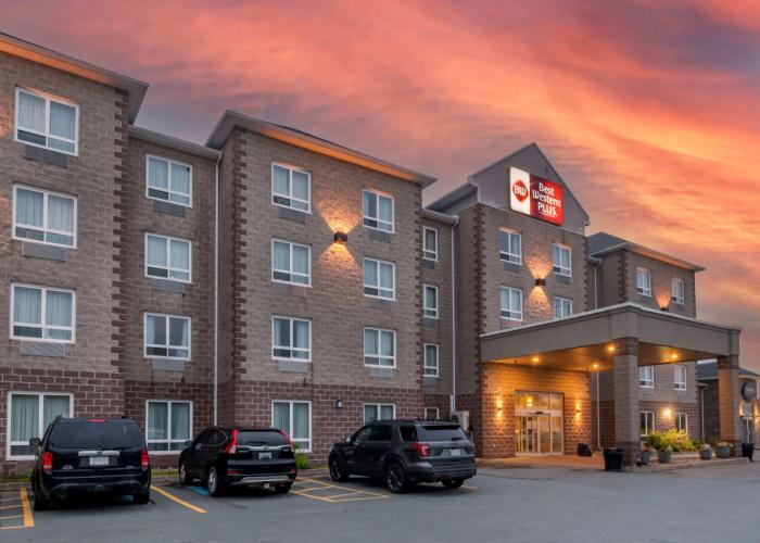 Best Western Plus Dartmouth Hotel & Suites