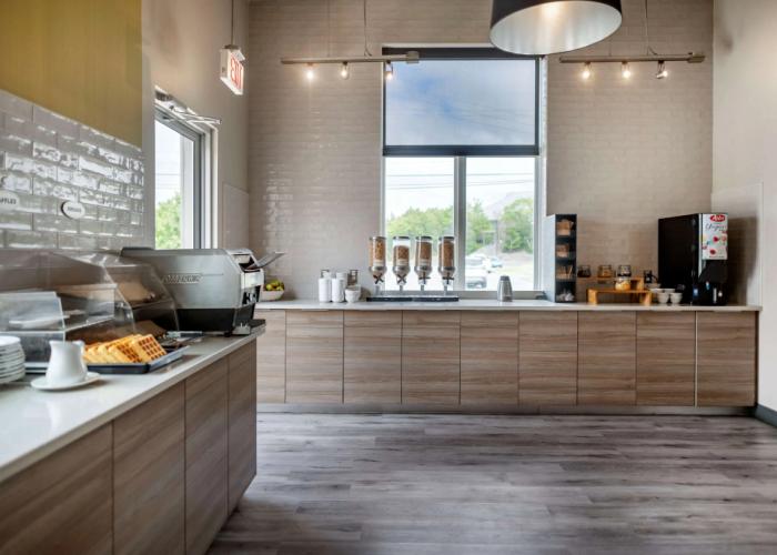 Best Western Plus Dartmouth Hotel & Suites