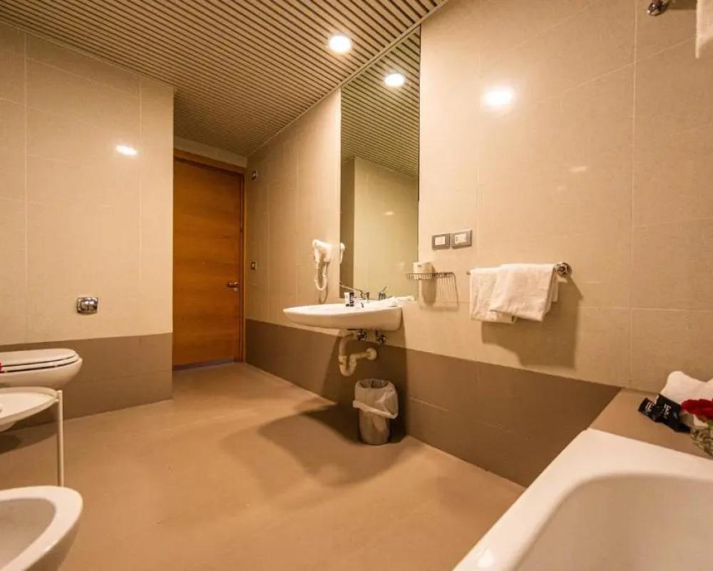 фото Hotel Excelsior Bari