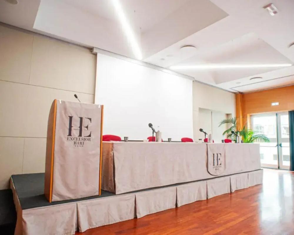 фото Hotel Excelsior Bari