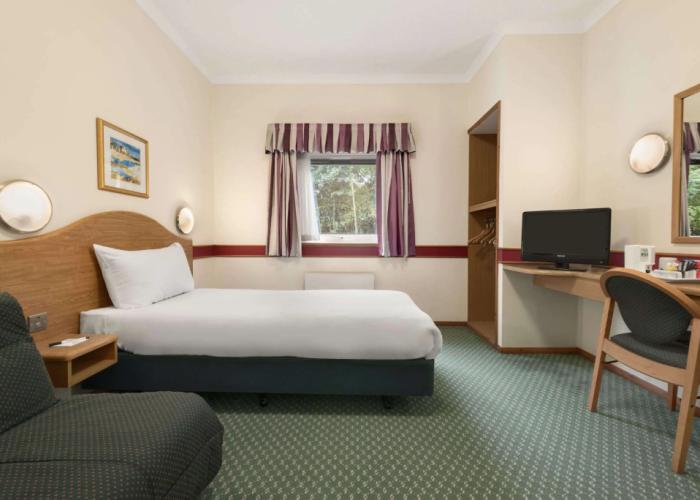 Days Inn by Wyndham Donington A50