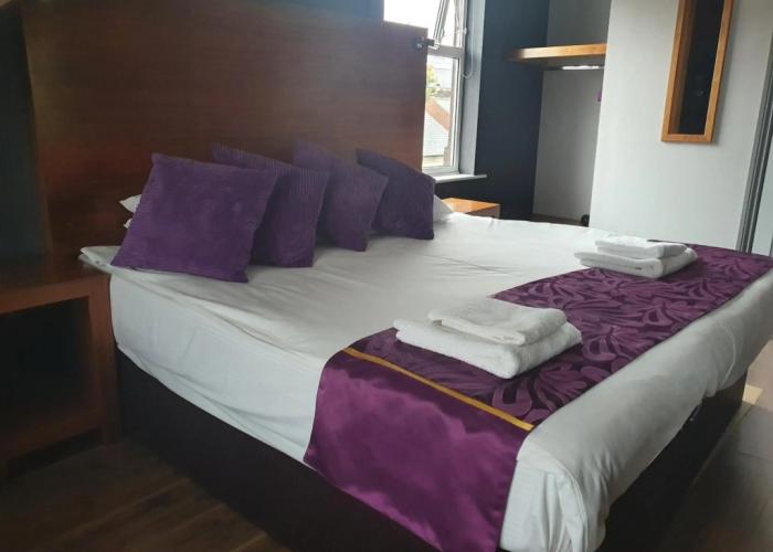 Bennetts Hotel